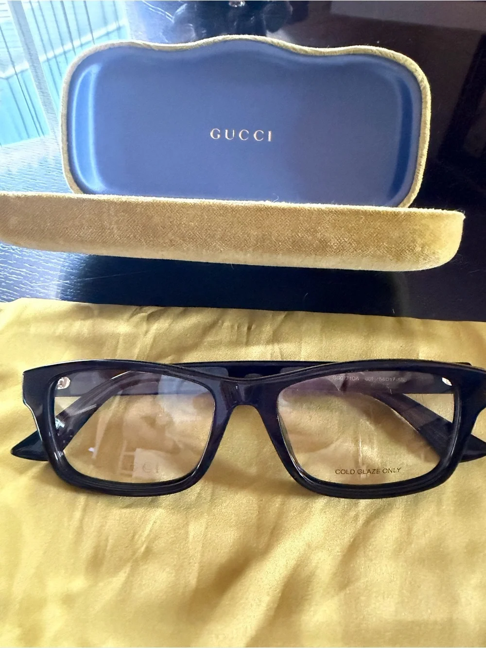 Gucci Black Eyeglass Frames with Gold-Toned Case Interior 54 17 150